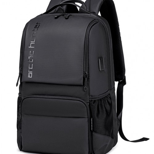 ARCTIC HUNTER τσάντα πλάτης B00532 με θήκη laptop 15.6", USB, 28L, μαύρη